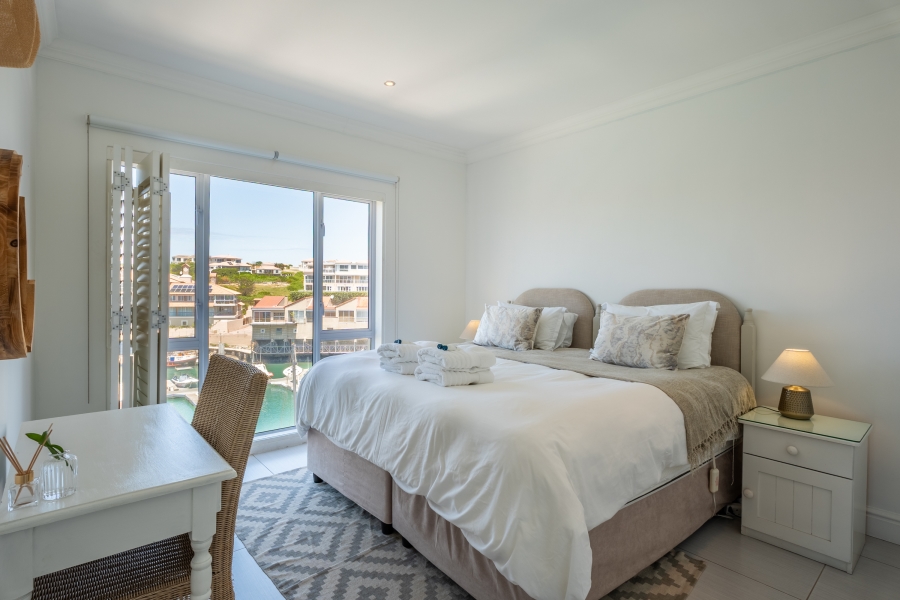 6 Bedroom Property for Sale in Port St Francis Eastern Cape